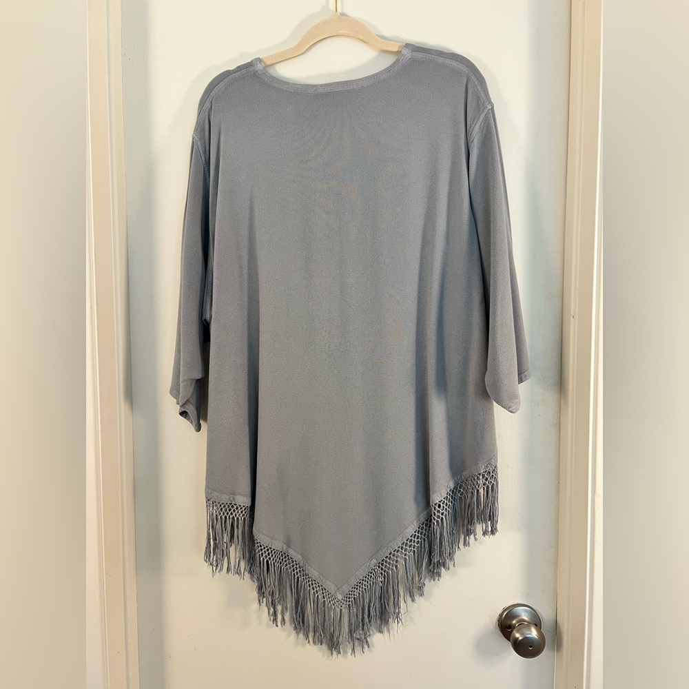 TIENDA HO Grey Top with Fringe, Fits Like a Large - Picture 2 of 2